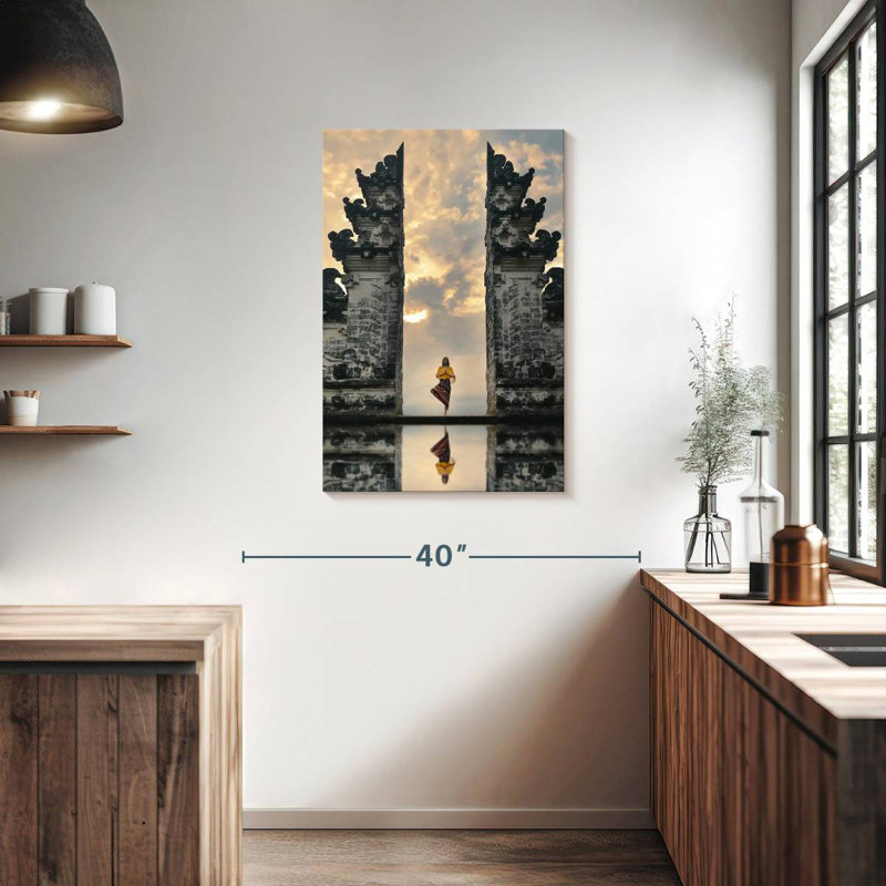 Méditation Lempuyang, H 36 po x l 24 po