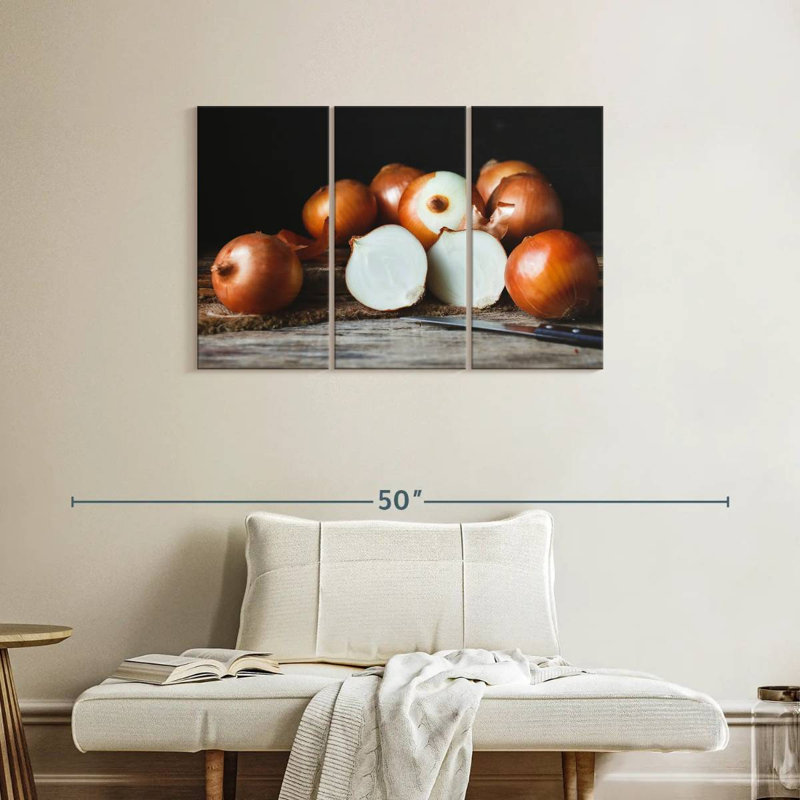 Yarlin Onions, 24" H x 38" W