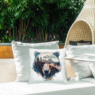 Coussin extérieur Bear Bear Silhouette par LSR Design Studio