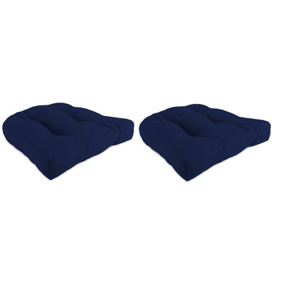Contoured Outdoor Wicker Seat Cushion