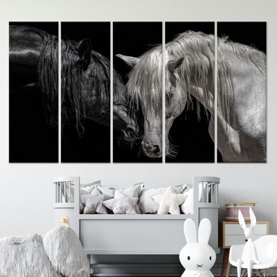 Toile imprimée: cheval, art mural dans un décor de ferme moderne, toile tendue 5P