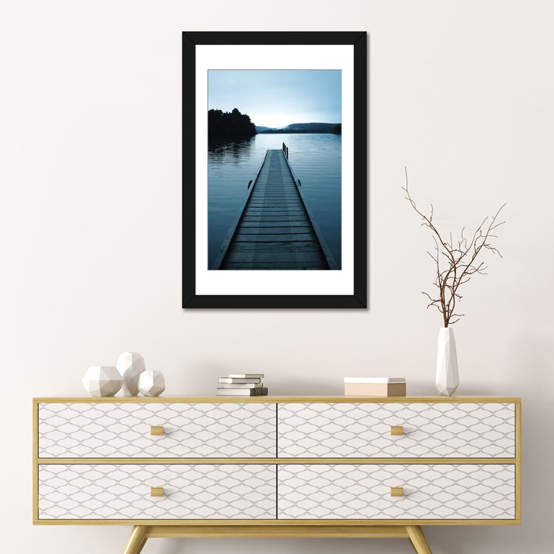 « dock iii », reproduction de photo sur toile, H 24 po x l 16 po x P 1 po, Papier d'art encadré noir, Blanc