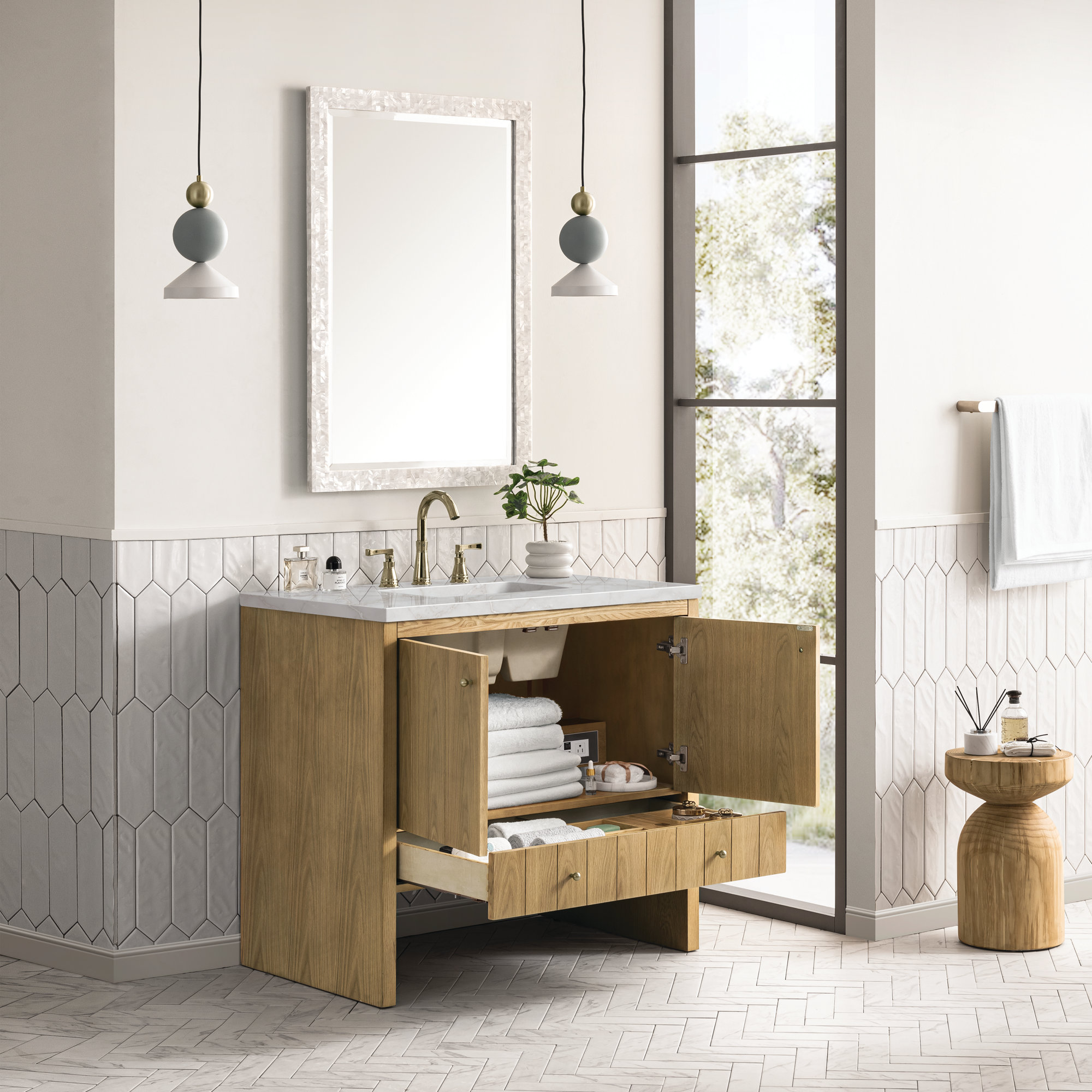 Hudson 36'' Single Bathroom Vanity, Lime Delight, Light Natural Oak, 8" Widespread
