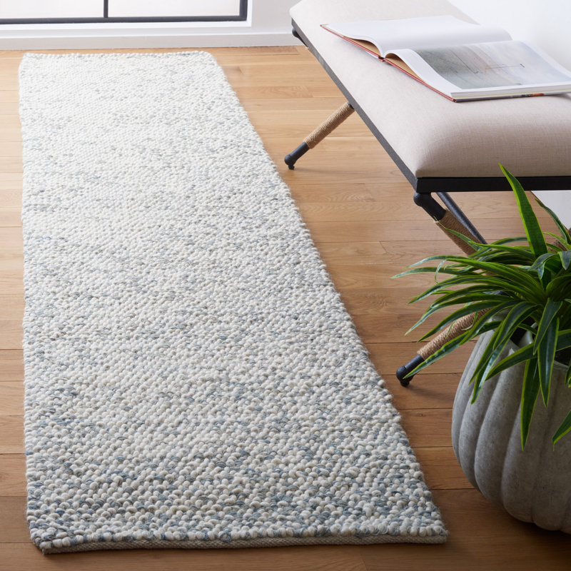 Almus Geometric Handmade Hand-Loomed Grey / Ivory Area Rug, Runner 2'3" x 9'