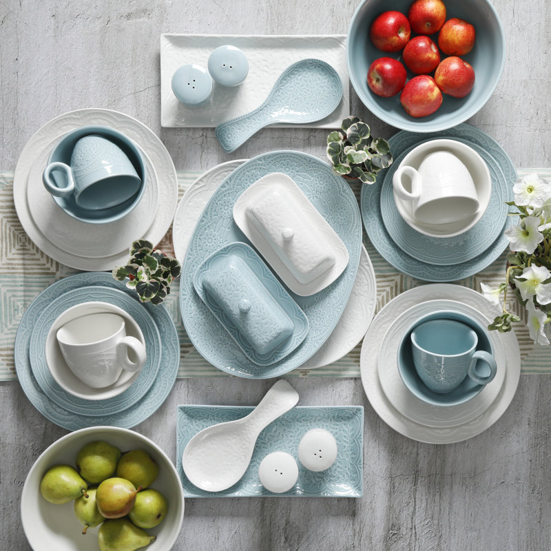 Aqua Floral Porcelain 16-Piece Dinnerware Set for 4