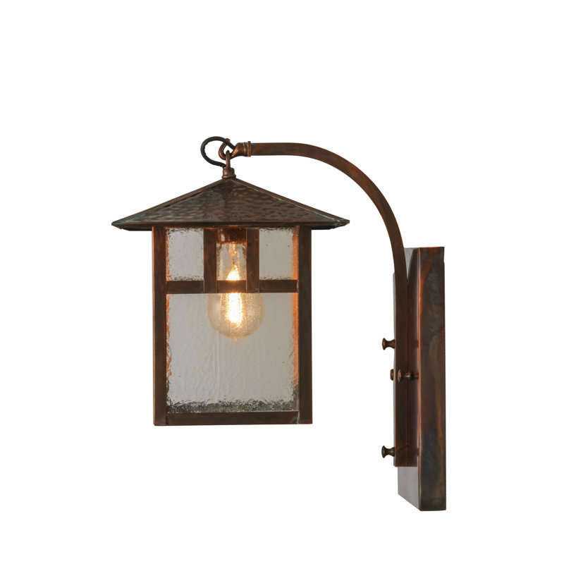 Seneca 1 - Light Outdoor Wall Lantern