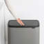 Poubelle à couvercle tactile Bo de 9,5 gallons (36 litres)-63612877