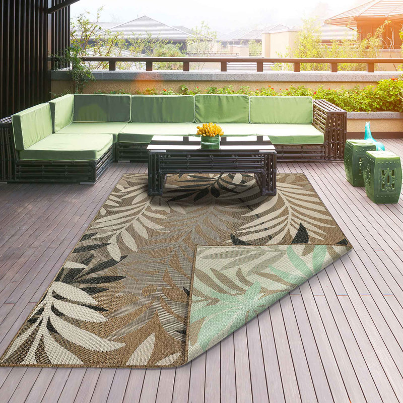 Sokolowski Oriental Indoor / Outdoor Rug, Rectangle 3' 11" x 5'6" 