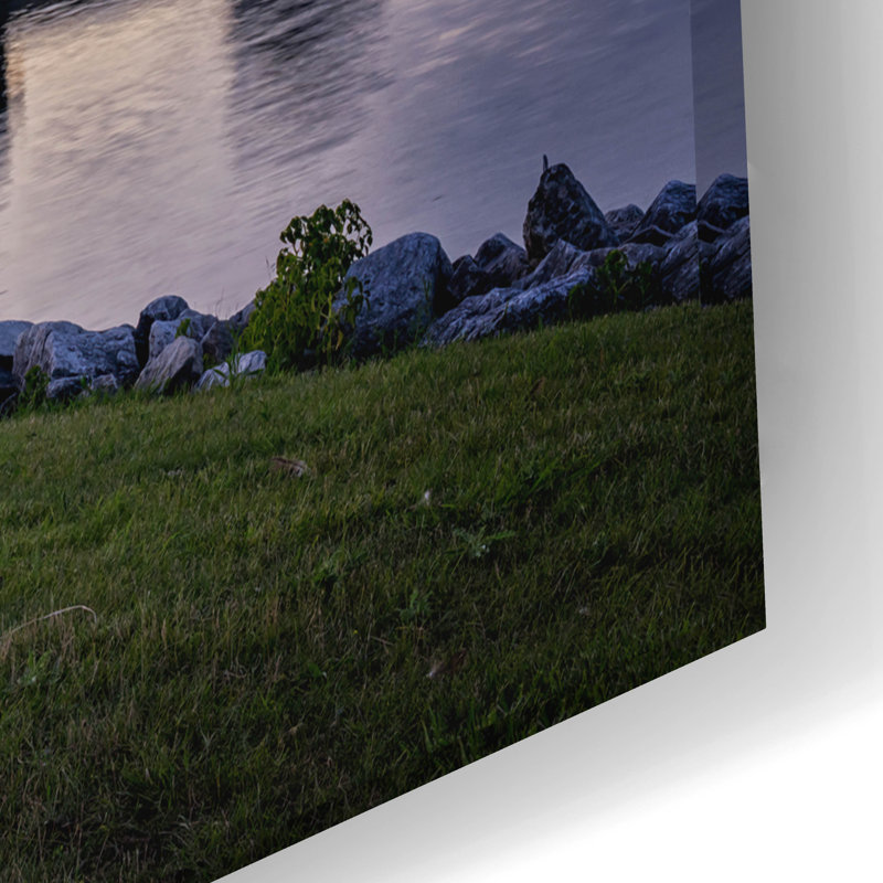 «Milwaukee At Dusk» par Rick Berk, art mural en verre acrylique, H 16 po x l 24 po x P 0,2 po