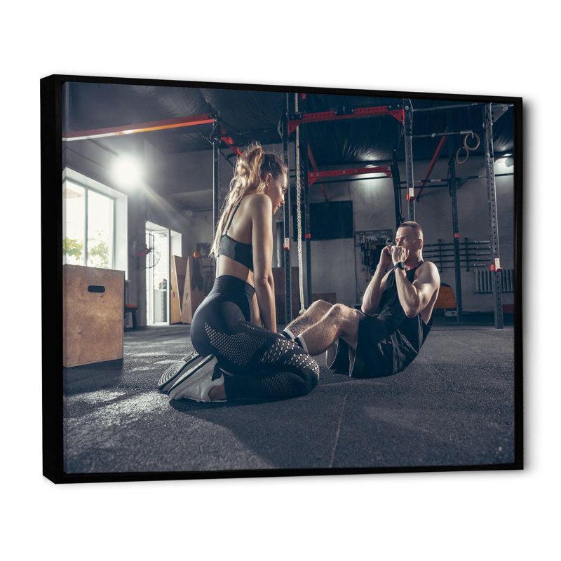 Couple de formation I sur toile, Cadre flottant noir, H 34 po x l 44 po x P 1,5 po