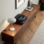 Console de télévision moderne et simple au design épuré-137532799