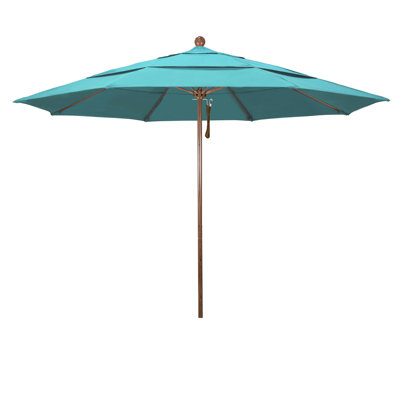 11 pi. Parasol en fibre de verre commercial Sunbrella