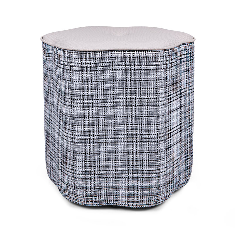 Repose-pieds en forme de fleur de 16,5 po de large avec dessus en similicuir gaufré et côtés en mélange de lin, Gris