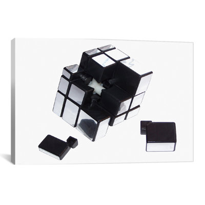 « mirror cube disassemblé » par thomas, reproduction de photo sur toile