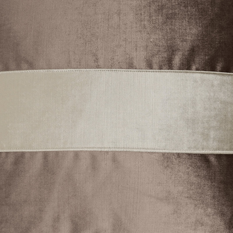 Coussin décoratif Iridescence Band, Latte, H 24 po x l 24 po