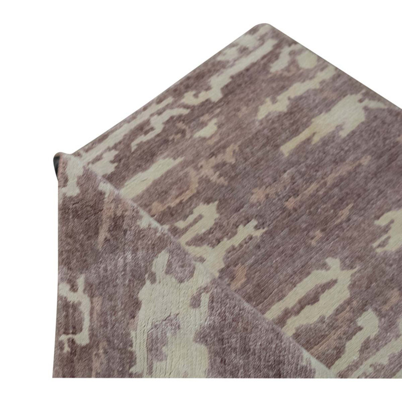 Tapis unique en viscose noué à la main de 5 pi x 7 pi 11 po en brun / ivoire / gris