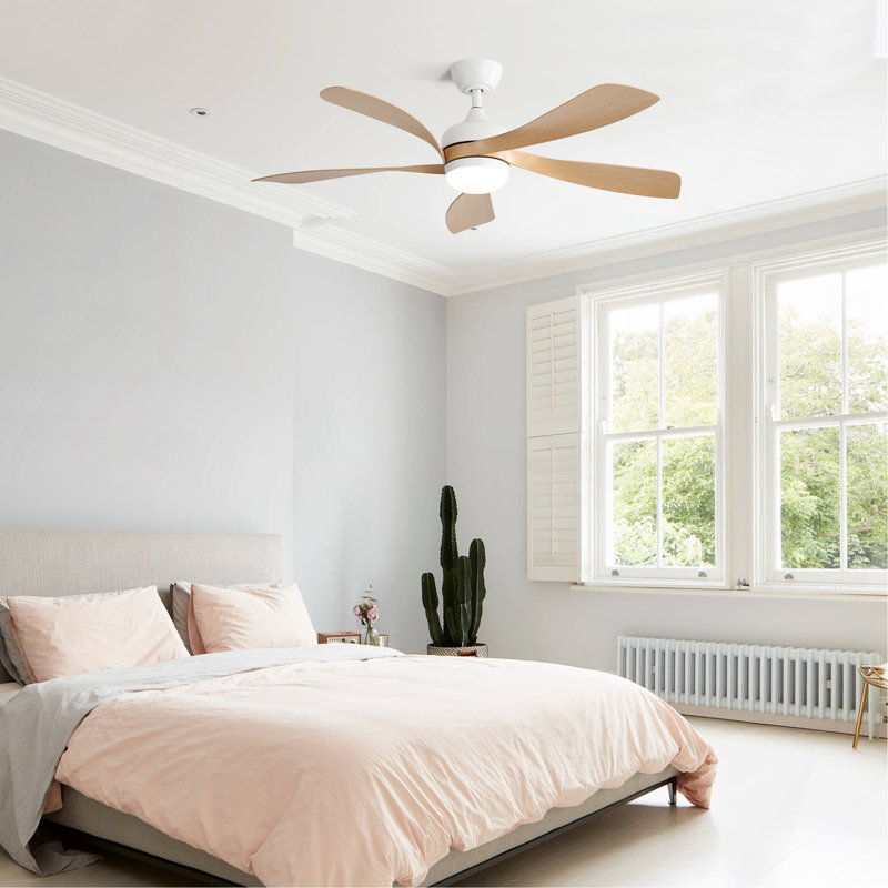 Ventilateur de plafond intelligent de 45 pouces avec lumière DEL 18 W à 3 lumières à intensité variable à intensité variable Alexa
