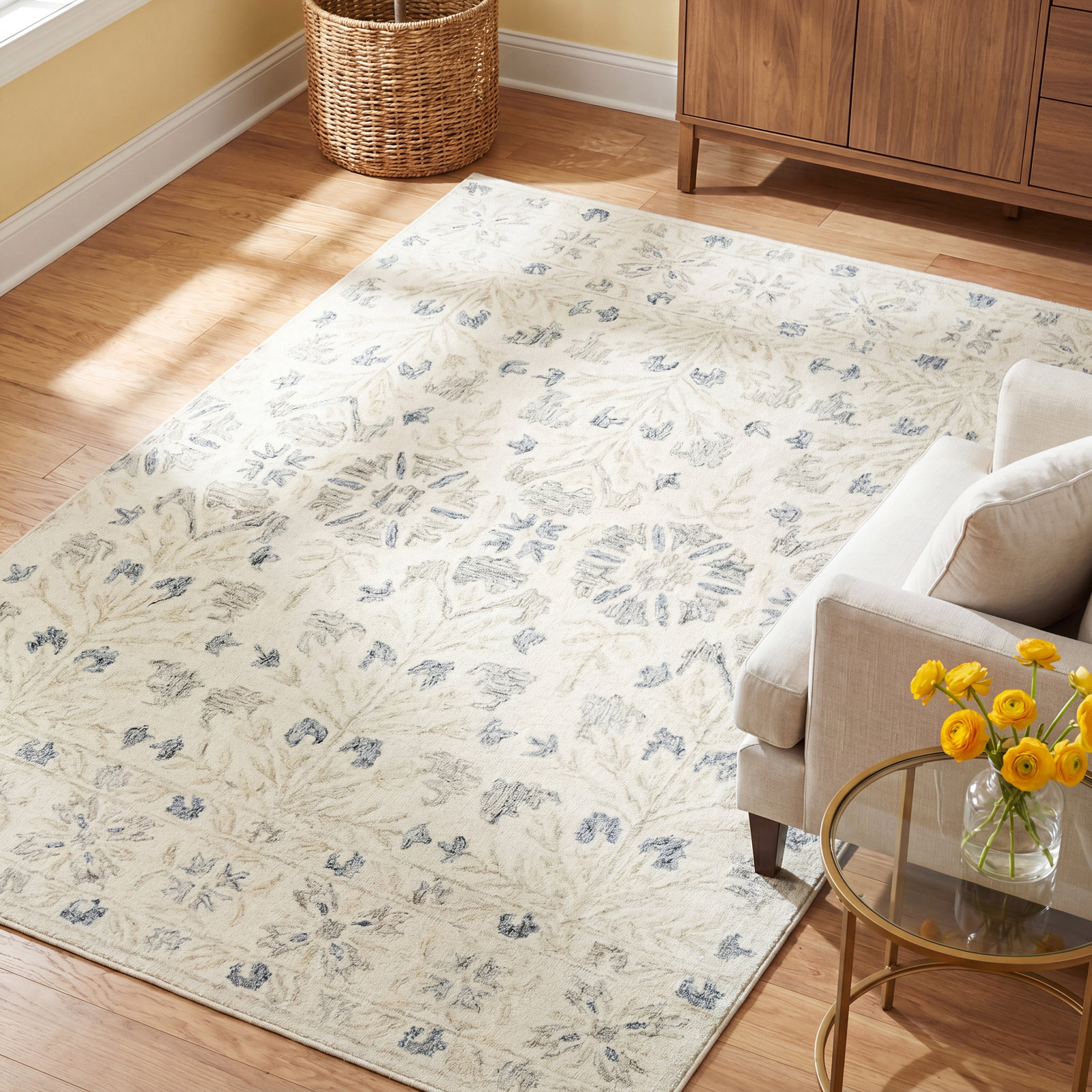 Mcclelland Hand-Hooked Floral Rug, Rectangle 7'9" x 9'9"