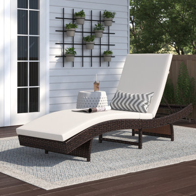 Outdoor Metal Single chaise with Cushions