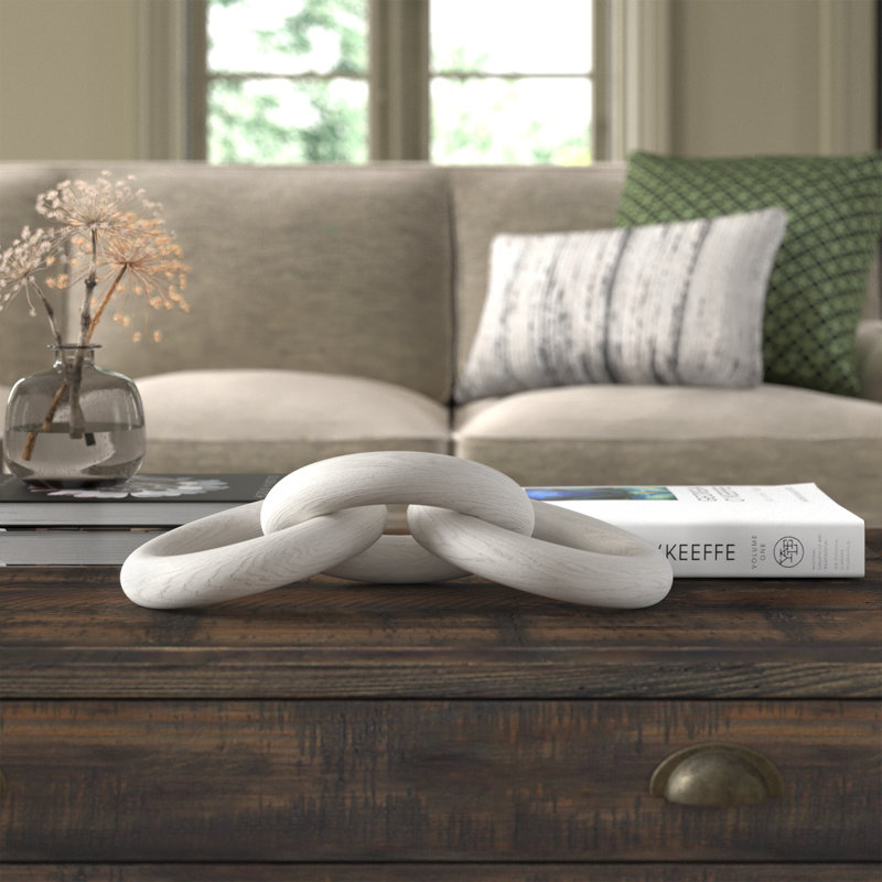 Pièce décorative en bois de paulownia sculpturale imbriquée en forme de maille décorative moderne avec forme organique abstraite Élément de décoration intérieure élégant pour la présentation artistique contemporaine.