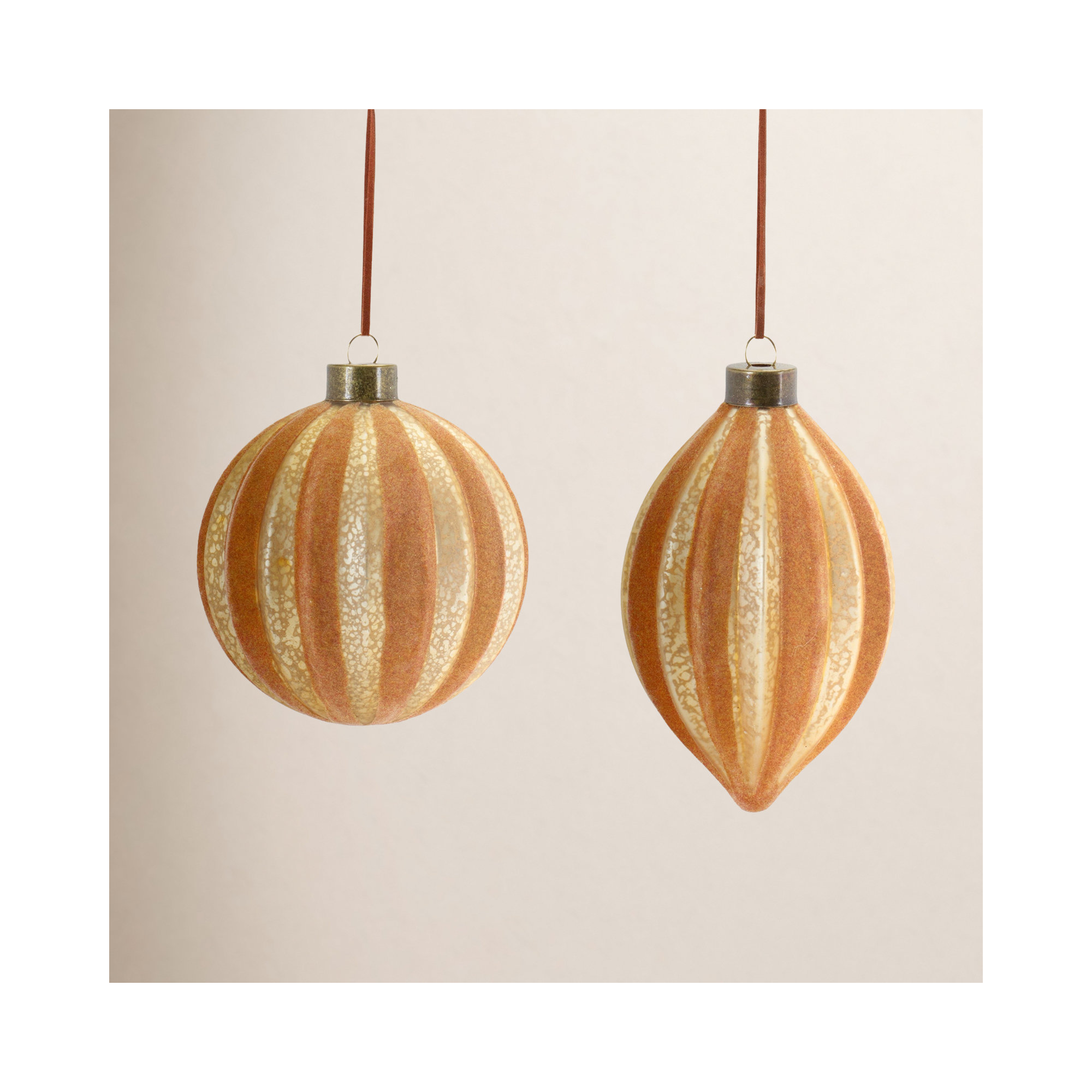 Goldarina The Holiday Aisle® No Pattern Holiday Shaped Ornament