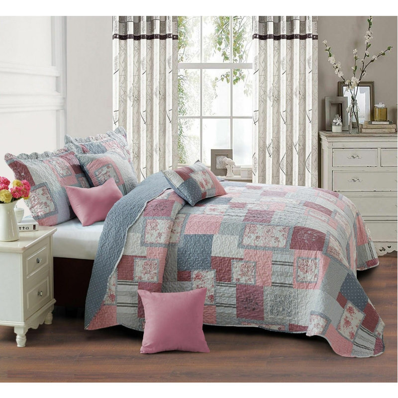 Printed Bedspread Set Dmask Pattern with Matching Pillow Shams, Soft Microfiber Coverlet, Lightweight & All-Season Bedding