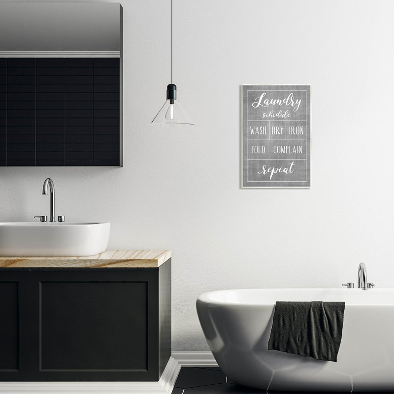 "Laundry Laundry", art mural sur toile par Natalie Carpentieri, H 19 po x l 13 po x P 0,5 po, Bois