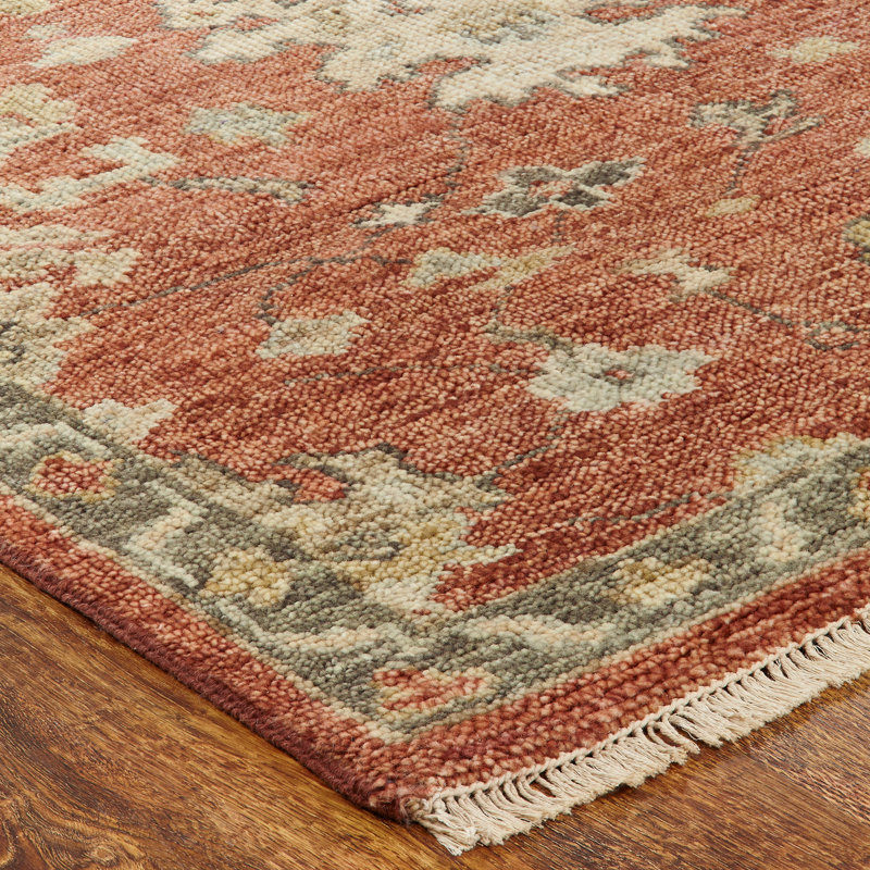 Kiernen Wool Flroal Area Rug in Rust, Rectangle 12' x 15'