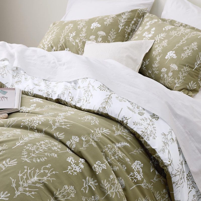 Bedsure Floral Comforter Set, King Comforter + 2 King Shams, Sage Green Leaves