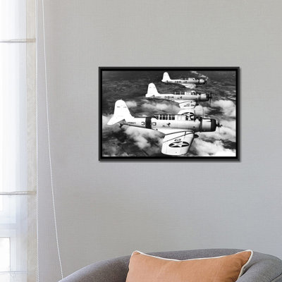 «1940s Three World War US US Dive Bombers Flying in Formation», reproduction de photo sur toile tendue