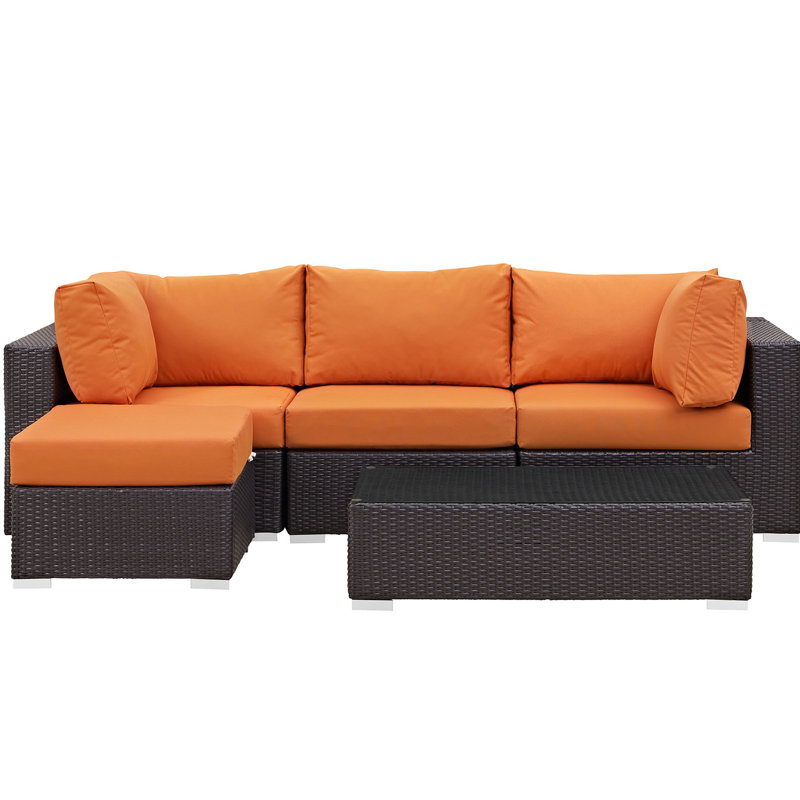 Ensemble de conversation modulaire en rotin 5 pièces avec coussins Convene, Orange
