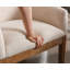 Chaise avec accoudoirs et chaise de salle à manger rembourrés en lin Belsford-925831117-925831118