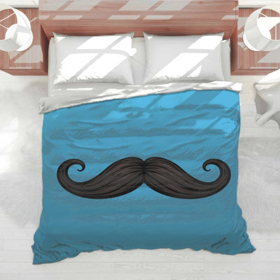 Édredon recourbé avec moustache noire