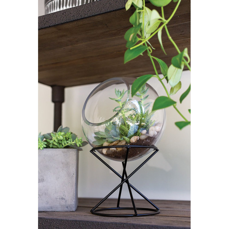 Boolia Planter, 9.25" H x 6.25" W x 6.25" D