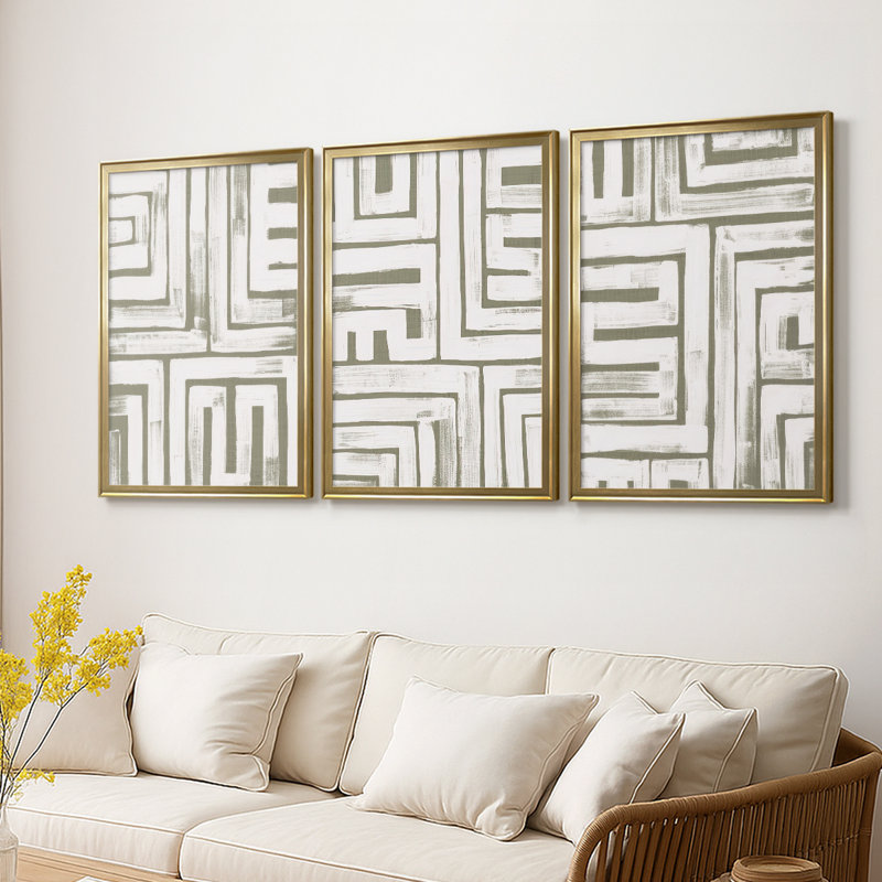 Maze Interlock I - Toile tendue avec châssis encadré - 3 pièces, H 19 po x l 45 po, Doré