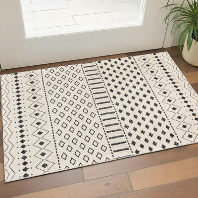3' X 5' Beige And Black Tribal Flatweave Washable Area Rug