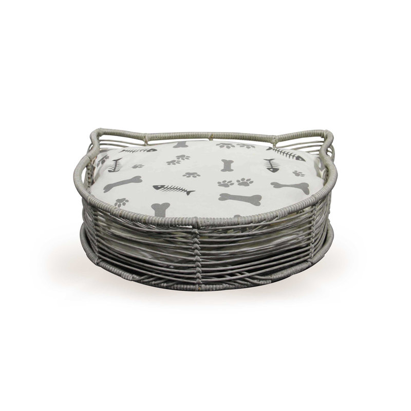 Cissiee Pet Bed