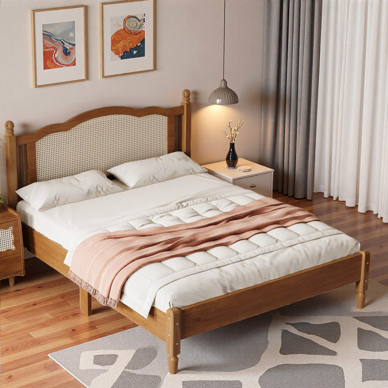 Lit plateforme en bois de style bohémien avec tête de lit en rotin naturel et conception en arc, Noyer