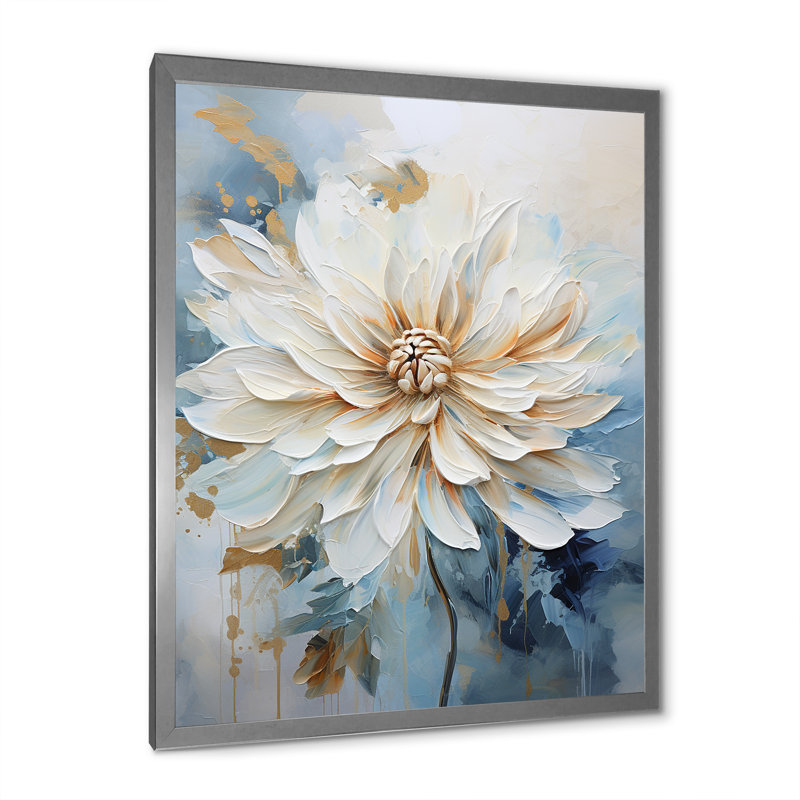 Simple beige et bleu Dahlia I - imprimé, Cadre simple argenté, H 44 po x l 34 po x P 1,5 po