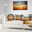 Coussin de mer de pluie avec vagues-123401321