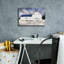 «Blue Trimmed Barn» par Lori Deiter, art mural sur toile-1666510028
