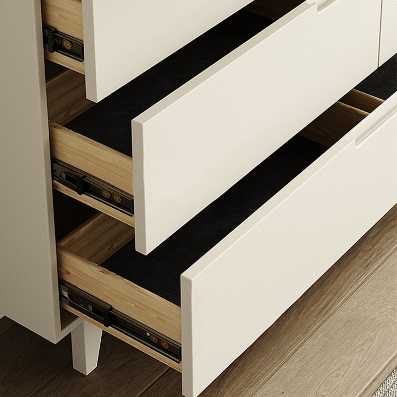 Rangement minimaliste de style français