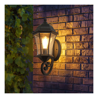 1-Pack Vintage Wall-Mounted Outdoor Lantern Light – Elegant Black Metal Sconce for Porch, Patio, and Garden Lighting (Bulb Not Included)