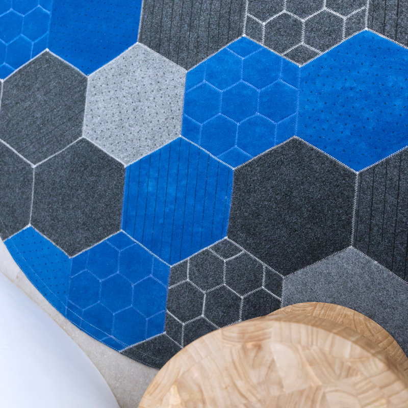 Hex Geometric Area Rug in Blue, Round 8'2"