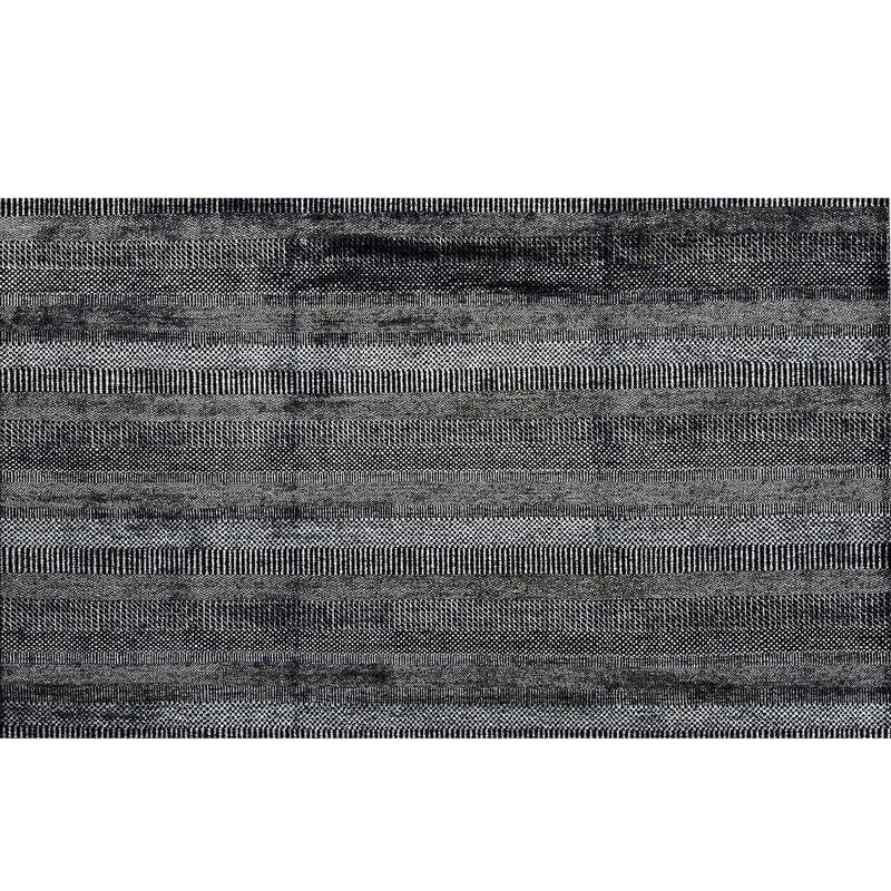 Tapis gris / noir de haute qualité