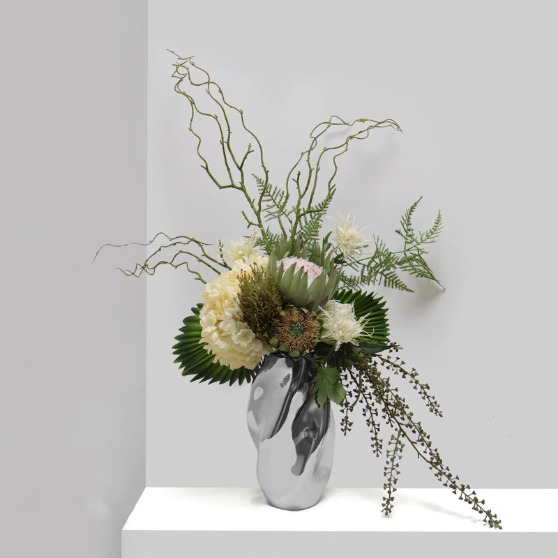 Bouquets simulés et décorations florales