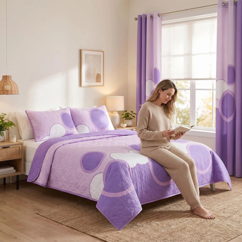 Ensemble 9 pièces de literie et de rideaux à motif géométrique mauve, couvre-lit matelassé rétro moderne avec 6 panneaux de fenêtre filtrant la lumière et 2 taies décoratives, couvre-lit en microfibre facile d'entretien, animaux de compagnie