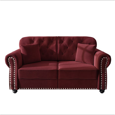 Canapé Chesterfield de 63 po en velours avec garniture cloutée et accoudoirs roulés, canapé de style Mid-Century moderne capitonné avec boutons, inclus 2 coussins