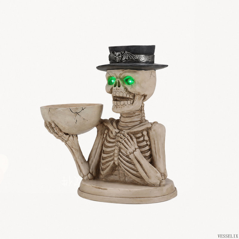 Resin Figurine / Sculpture Decorative Object, 11.81" H x 11.02" W x 7.87" D, Blanc et noir