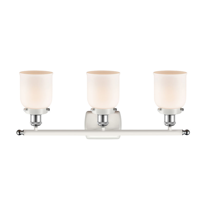 Éclairage pour meuble-lavabo 3 lumières 26 po Ballston Urban Bell, Grainé, Blanc et chrome poli, Incandescent